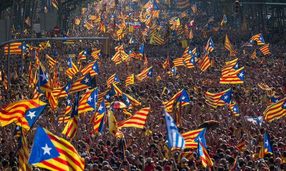 Catalanii vor independența! Proteste pe străzile din Barcelona