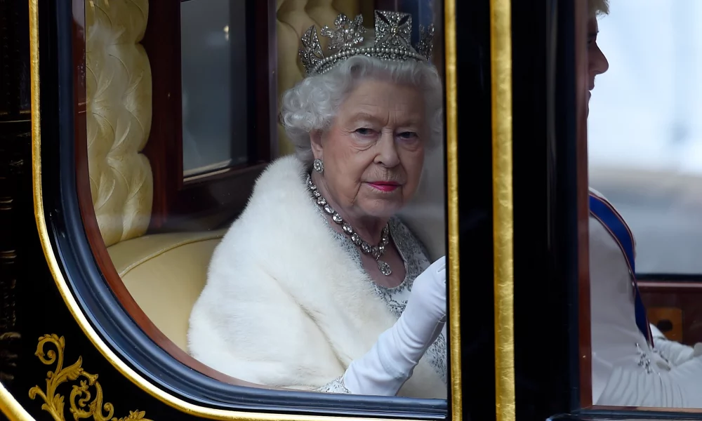 A murit Regina Elisabeta a Marii Britanii!