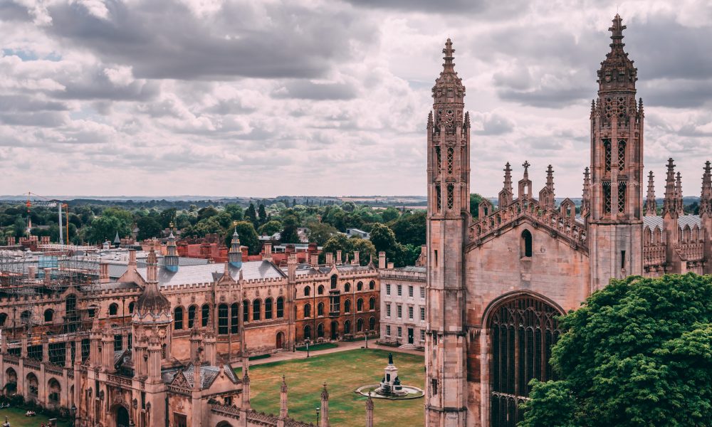 Universitatea Cambridge din Marea Britanie a beneficiat pe urma comerțului cu sclavi, arată un nou raport