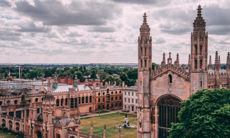 universiattea cambridge, sursa foto unsplash.com