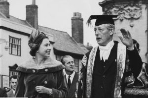 Harold Macmillan și regina Elisabeta a II-a
