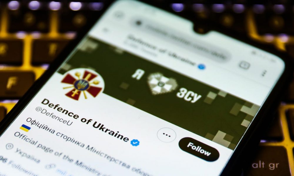 BBC: Cum câștigă Ucraina războiul social media