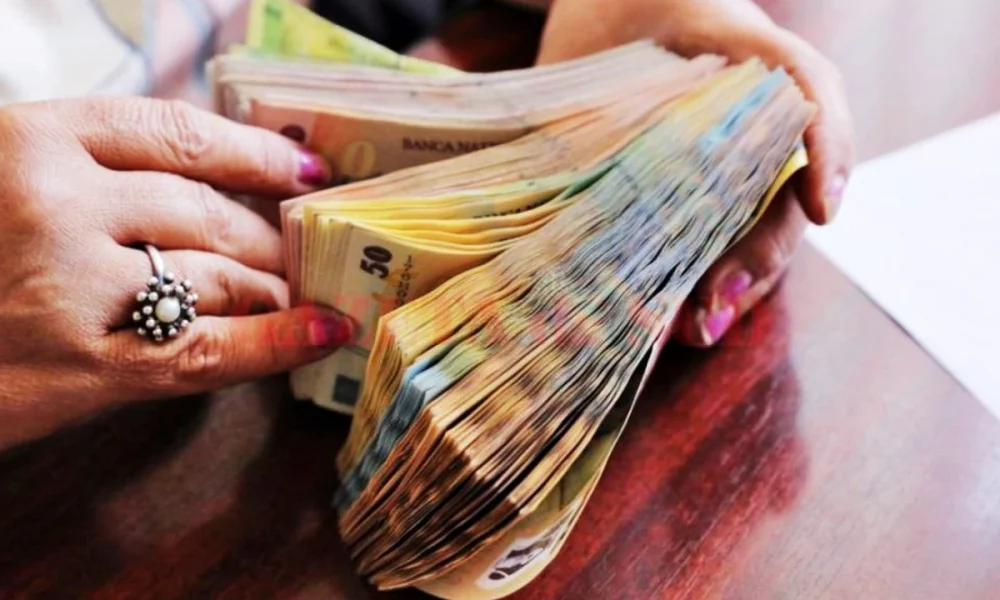 Hotărâre privind cele trei tipuri de salariu minim în 2023! Ce sume vor încasa categoriile de angajați