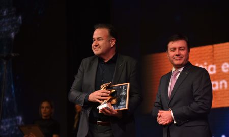 Cristian Nevzoreanu, Dacia Renault, și ministrul Economiei, Florin Spătaru, sursă foto Christian Blancko
