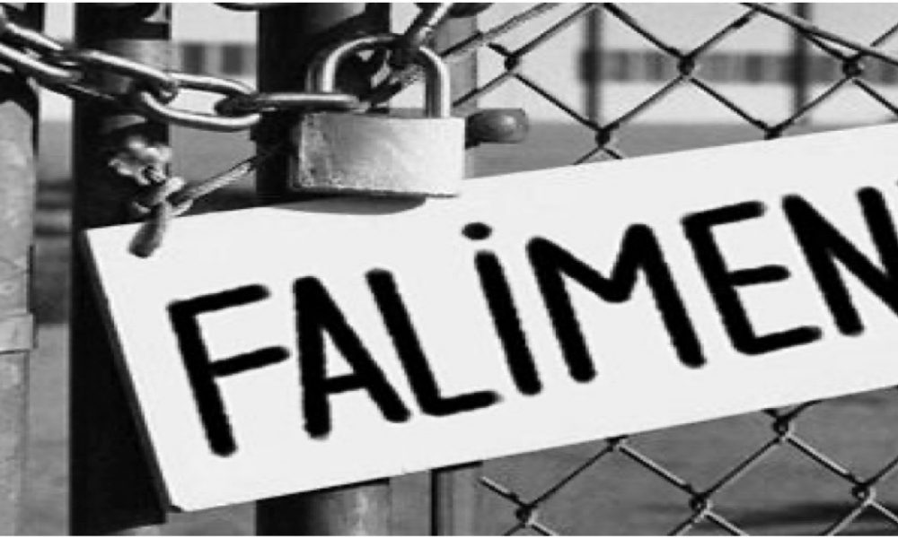 Tot mai multe firme se închid. Numărul insolvențelor a crescut cu aproape 20%
