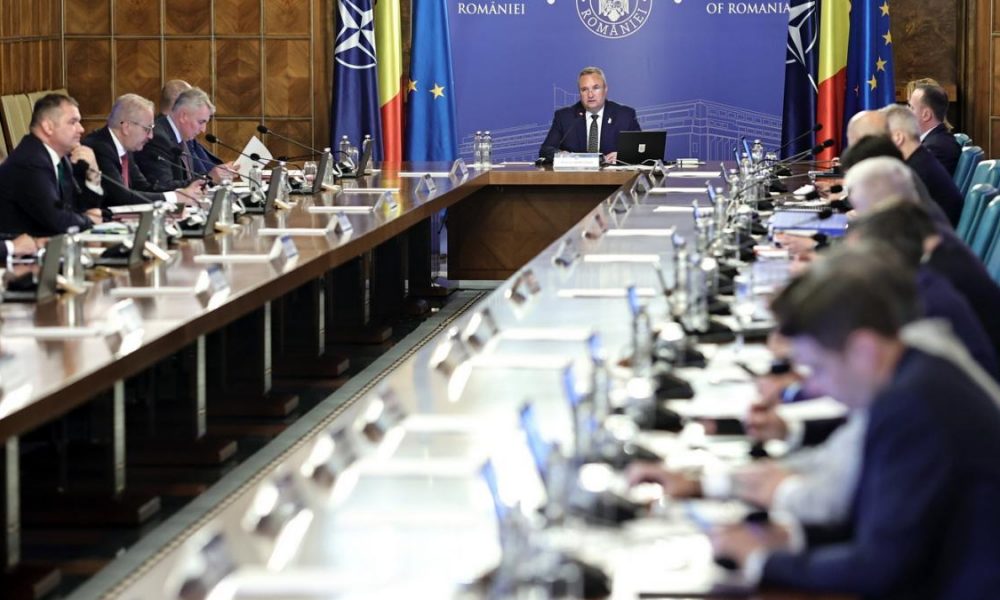 Se scoate cumulul pensie-salariu. Oficialii iau măsuri pentru reducerea cheltuielilor