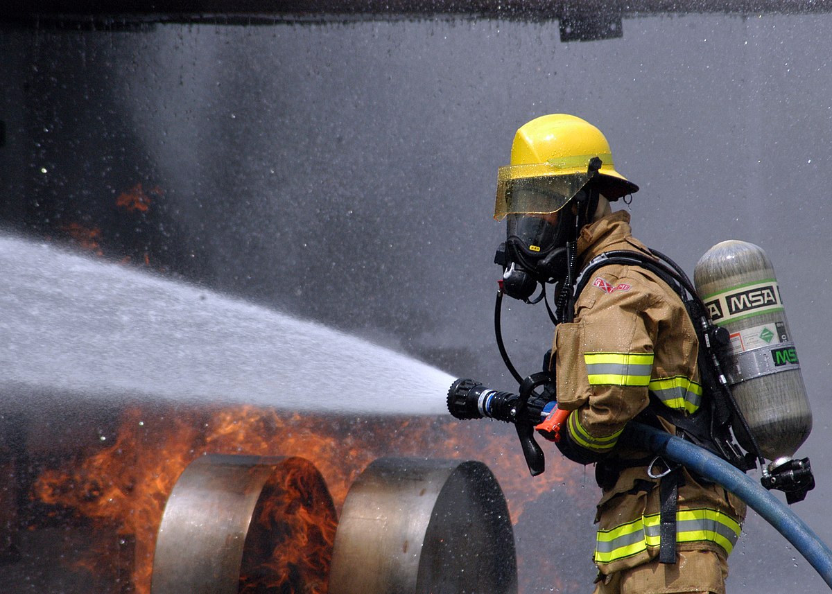 Pompier, sursa foto Wikipedia