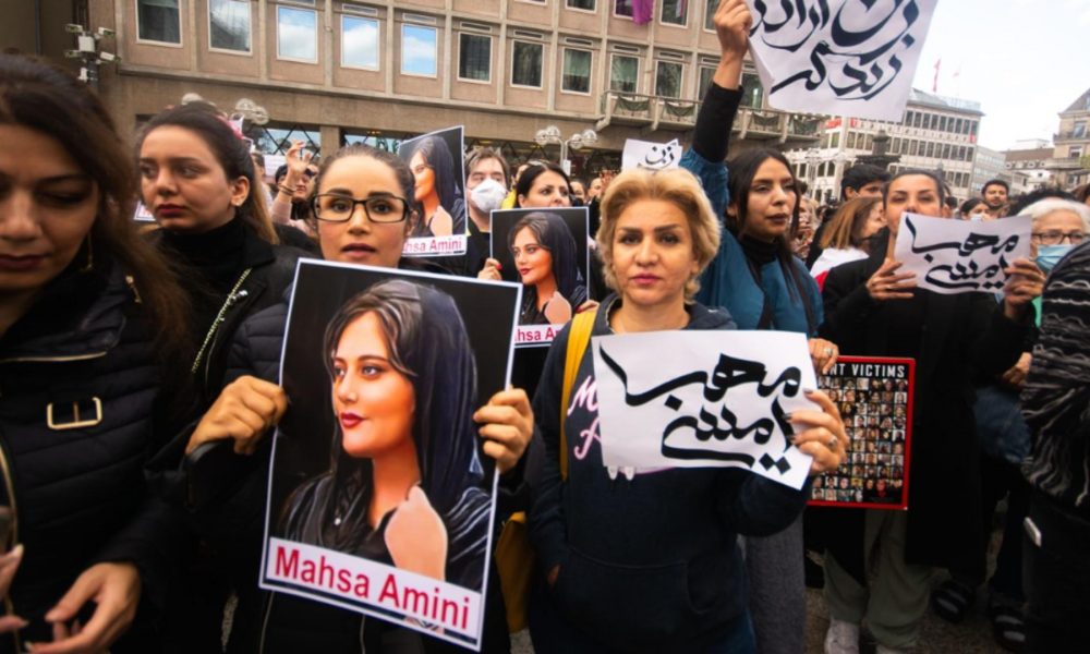 Valul de proteste din Iran continuă! Legăturile diplomatice dintre Teheran și liderii occidentali sunt zdruncinate