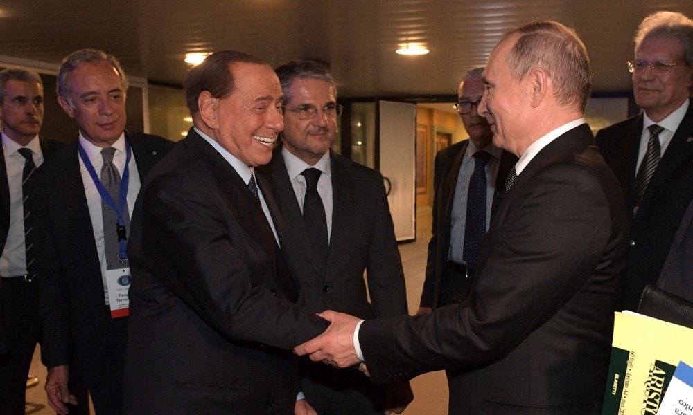 Berlusconi, schimb de „scrisori dulci” cu Vladimir Putin! Cei doi și-au trimis cadouri pentru zilele lor de naștere