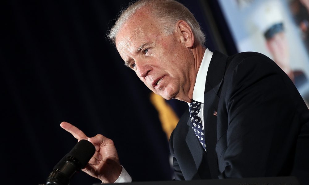 THEHILL: „Biden va anunța aproape 3 miliarde de dolari pentru producția de baterii din SUA, în cadrul campaniei de promovare a vehiculelor electrice”