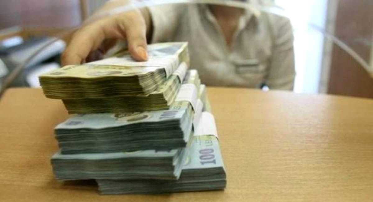 Bani, Sursă foto: mediafax.ro
