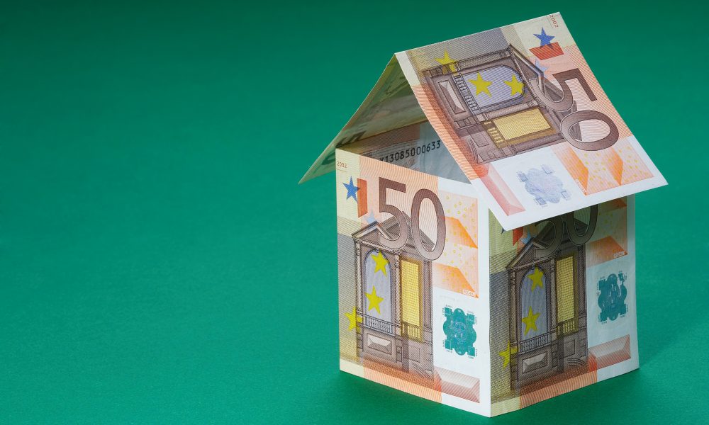 Impozitul pe locuințe se modifică din nou! Guvernanții vor scumpirea taxei cu cel puțin 16%