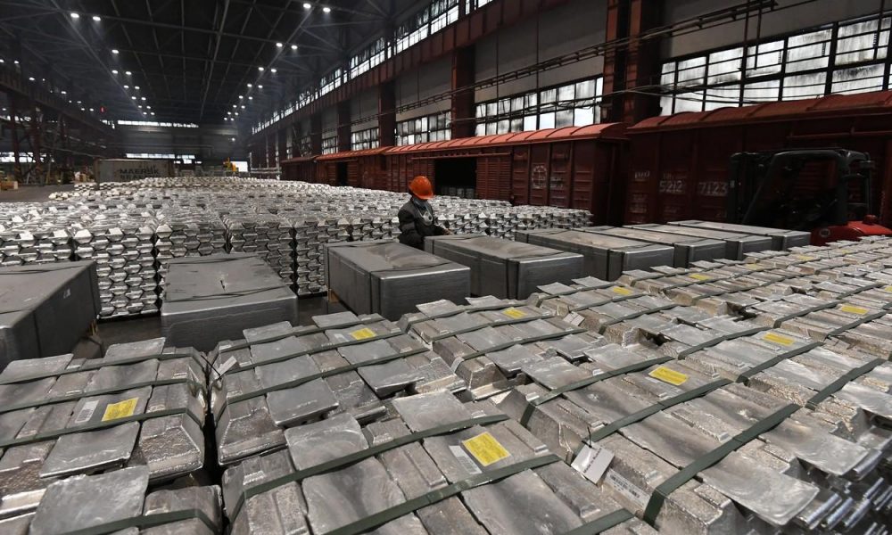 Aluminiul urcă cu 7% după ce SUA a anunțat interzicerea livrărilor din Rusia