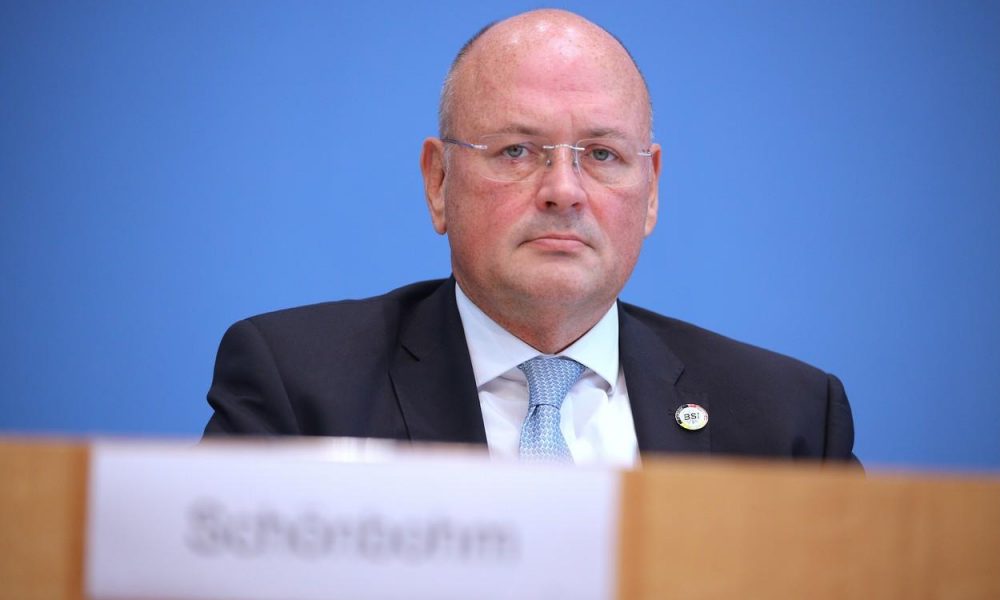 Cutremur politic în Germania! Un înalt oficial este acuzat că are legături cu serviciile secrete rusești!