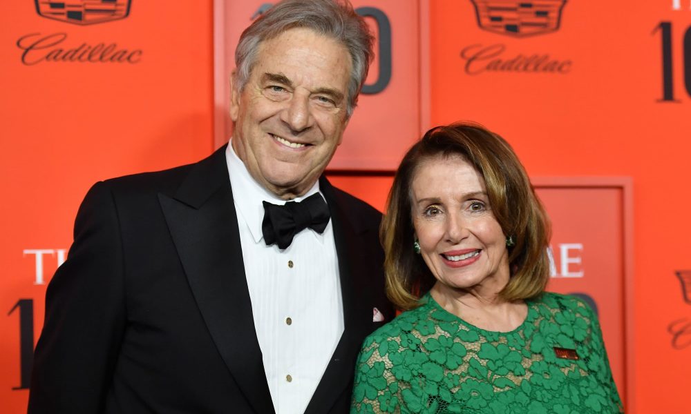 Paul Pelosi, soțul președintei Camerei Reprezentanților din SUA, operat pe creier după ce a fost atacat cu un ciocan la 2 dimineața