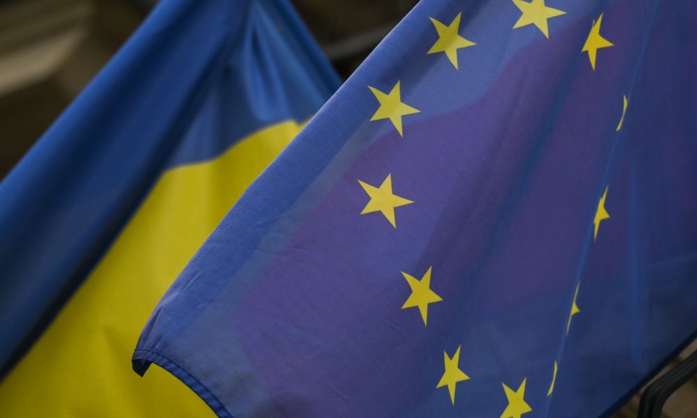 Un nou ajutor european pentru Ucraina! Bruxelles-ul a trimis Kievului două miliarde de euro