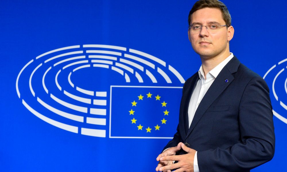 Am rezolvat-o și pe asta! România intră în Schengen în a doua parte a anului, spun politicienii români de la Bruxelles