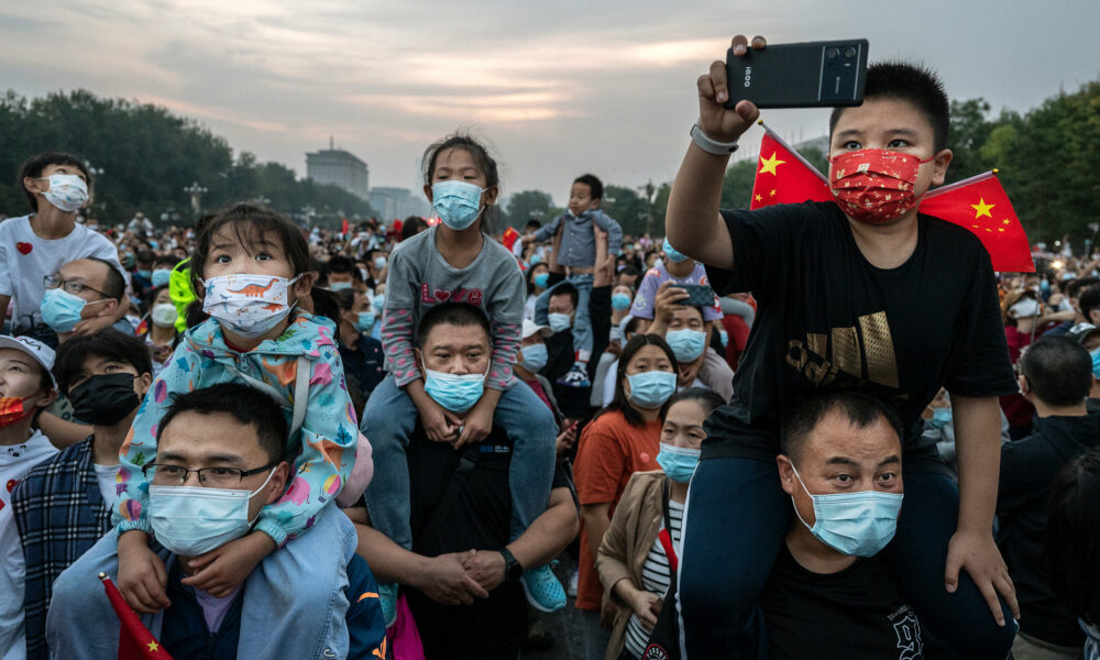 China va relaxa restricțiile împotriva Covid-19! Decizia vine ca urmare a protestelor violente la scară largă