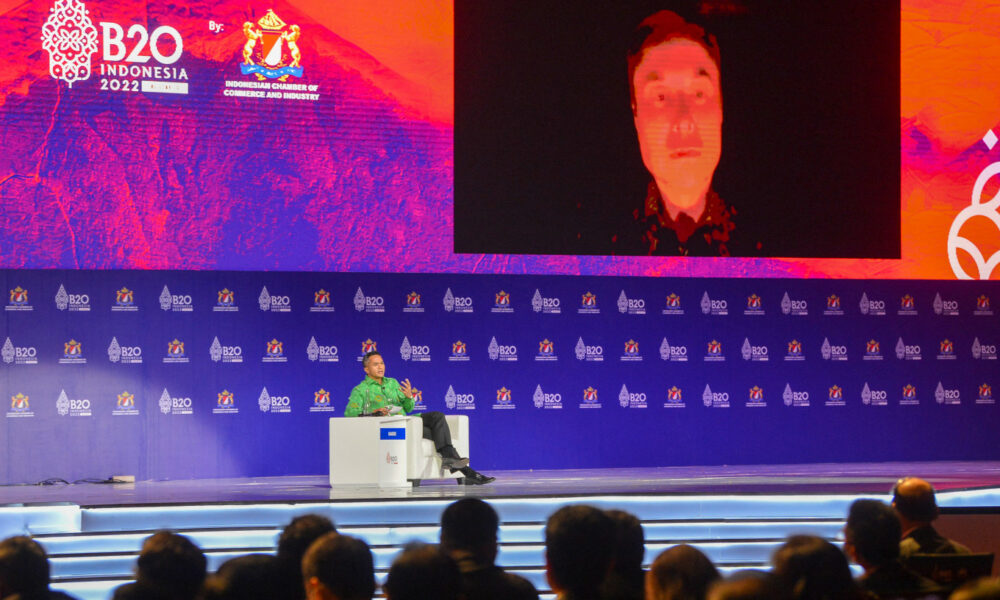 Elon Musk a vorbit „pe întuneric” în fața antreprenorilor adunați la summitul G20. Cum vede acesta viitorul