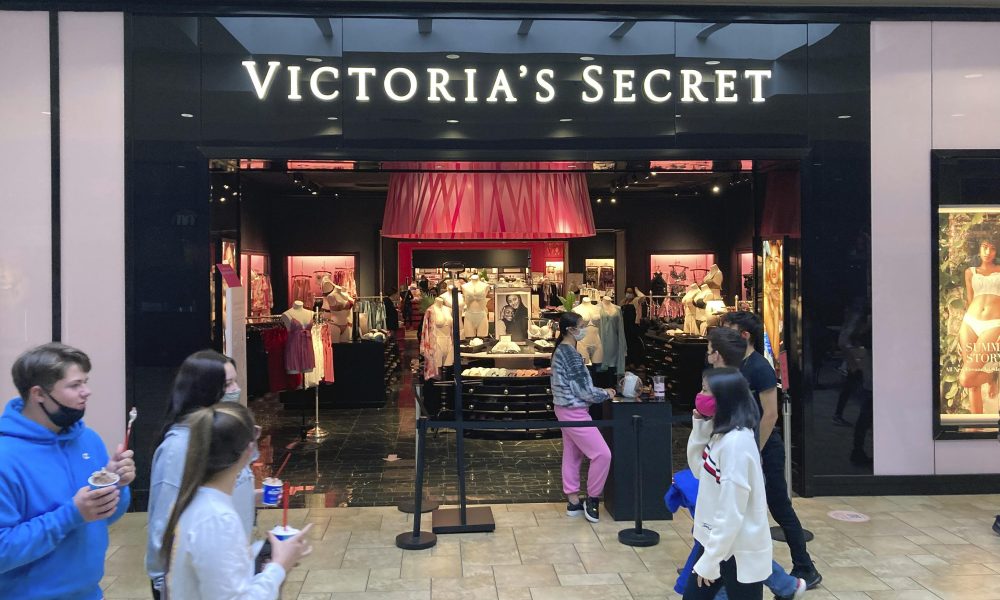 Victoria’s Secret cumpăra startup-ul online Adore Me! Casa de modă americană va plăti 400 de milioane de dolari