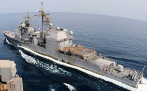 Noi tensiuni între Beijing și Washington! O navă americană „a pătruns ilegal” în zona disputată din Marea Chinei de Sud