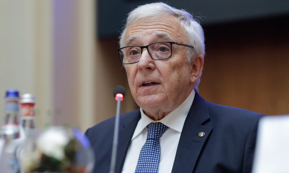 Mugur Isărescu, despre majorarea prețurilor și dobânzilor: „Este bine să comparăm situația din România și cu ce se întâmplă în lume”