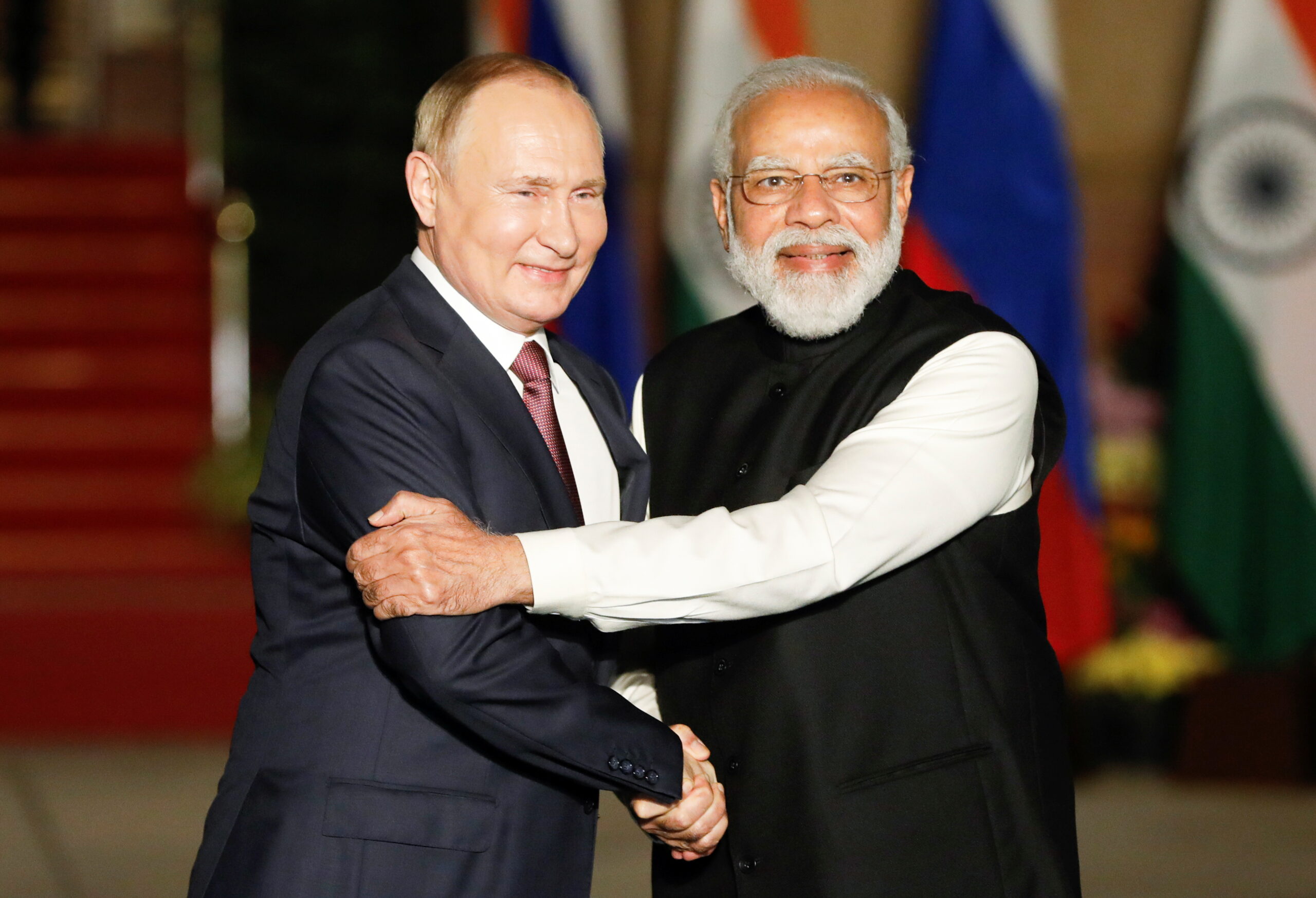 REUTERS: Moscova cere ajutor Indiei pentru a face față sancțiunilor! Rusia a rămas fără piese în sectoare cheie ale industriei