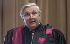 Chirurgul Mircea Beuran a fost achitat în dosarul care viza luarea de mită! DNA l-ar fi umilit pe medic cu acuzațiile aduse