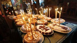 Astăzi sunt sărbătoriți Moșii de toamnă. Ce semnifică acest eveniment în tradiția românească
