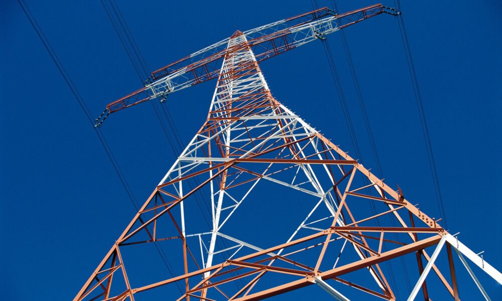 ANRE introduce plata eșalonată pentru clienții vulnerabili! Noile prevederi ale regulamentului de furnizare a energiei electrice