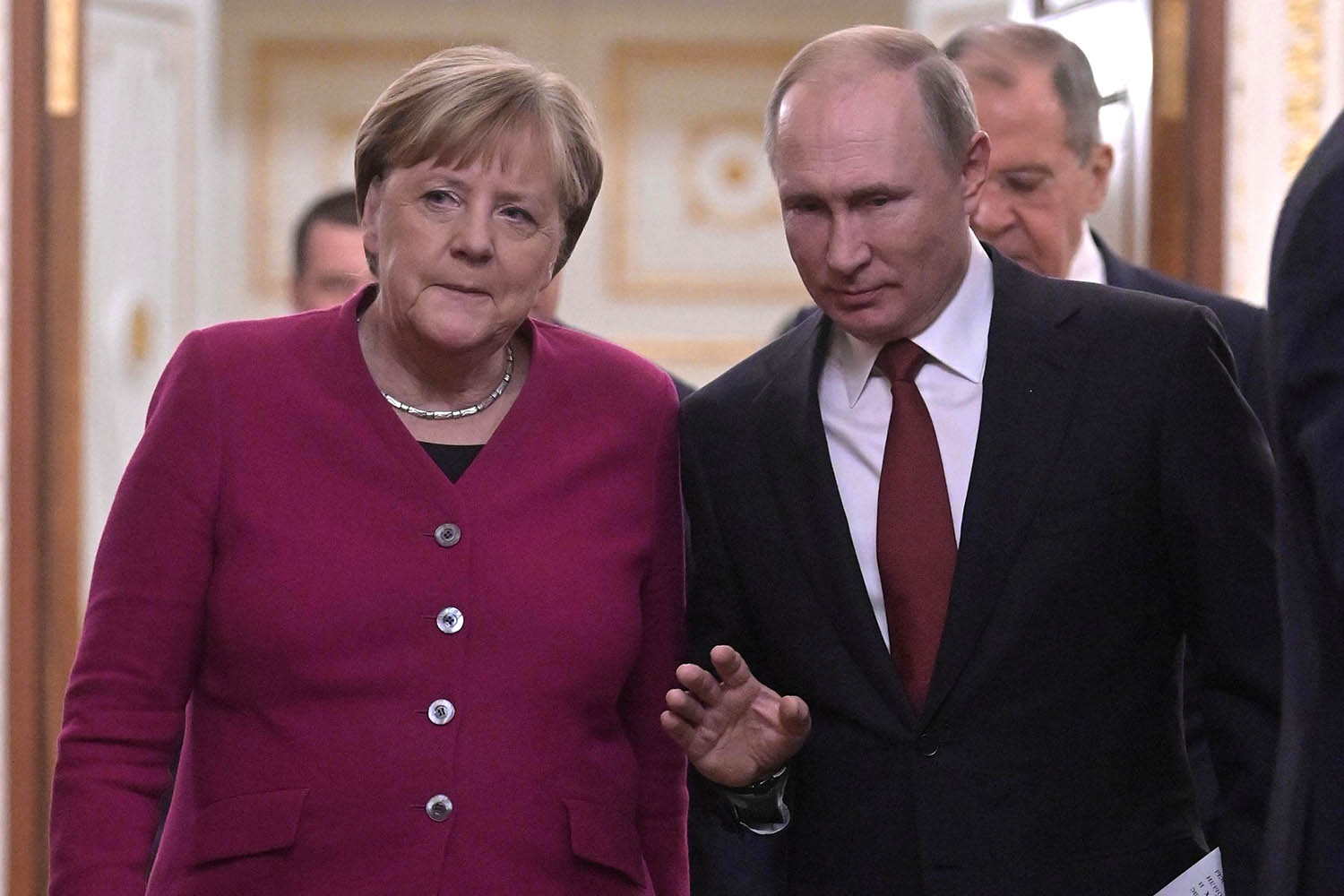 Nici Angela Merkel nu l-ar fi putut influența pe Putin! ,,N-am mai avut tăria să forțez discuțiile”