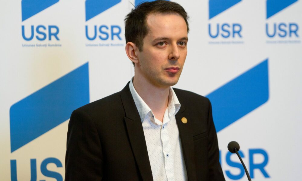 Deputat USR acuză PSD că este campionul promisiunilor neîndeplinite! „Sunt interesați de pensionari doar ca masă electorală”