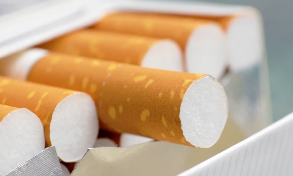 Europa vrea să ne lăsăm de fumat! Se dublează accizele pentru produsele din tutun
