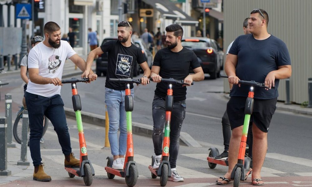 Scumpiri la tot pasul! Chiar și pentru plimbările pe trotinete electrice scoatem mai mult din buzunar