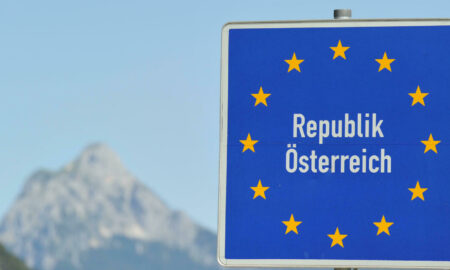 Austria începe să fie tot mai criticată internațional. „Neutralitatea” față de Rusia își arată costurile