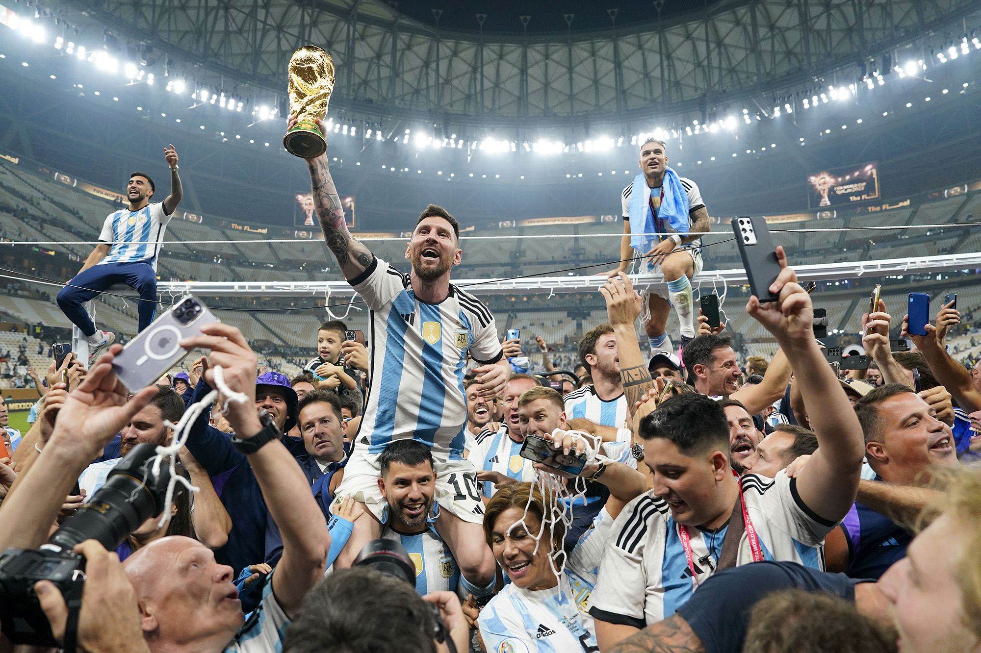 Argentina câștigă Cupa Mondială după ce înfrânge Franța în finale, sursă foto CNN
