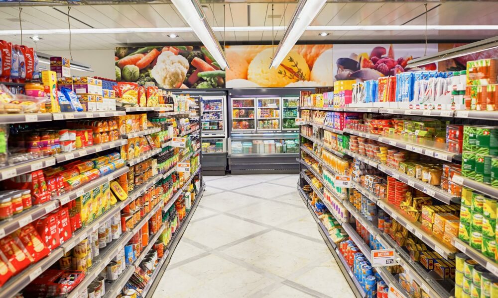 CCF avertizează: Retailerii au de plată încă un impozit pe 2025