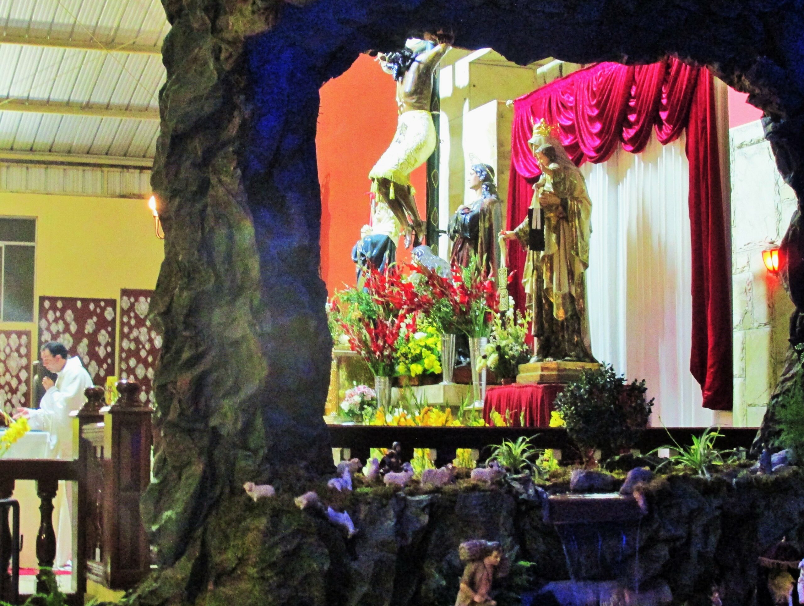 Altar al sărbătorii Missa Do Galo, sursă foto wikipedia