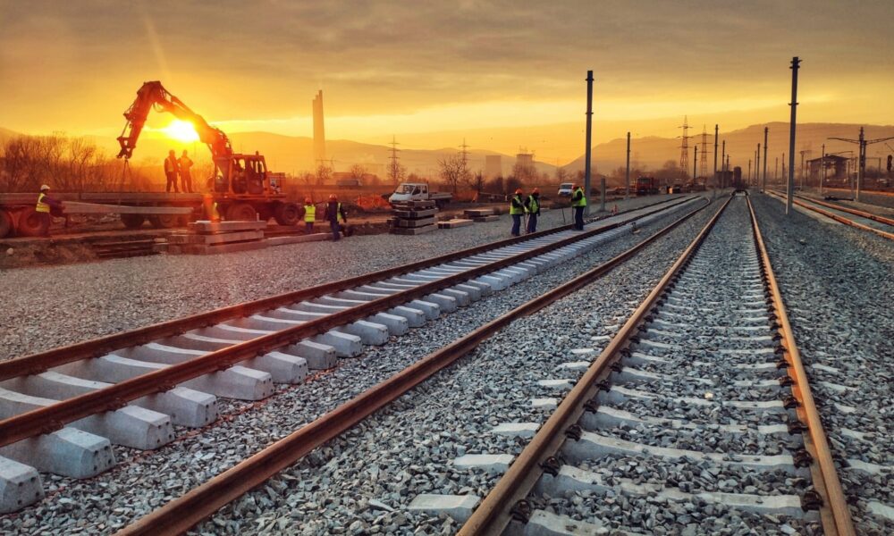 CFR Infrastructură semnează vineri un contract de 325 mil. euro. pentru linia de tren Cluj Napoca – Oradea