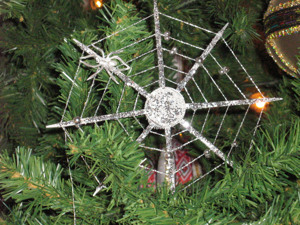 Ornamente cu aspect de până de păianjen, sursă foto wikipedia