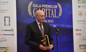 Prof. Dr. Irinel Popescu pe scena Gala Premiilor Capital