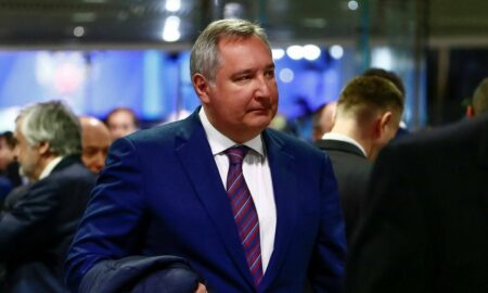 Dmitri Rogozin, aliatul lui Putin, a fost rănit într-un atac în Donețk! Fostul vicepremier a scăpat prin urechile acului