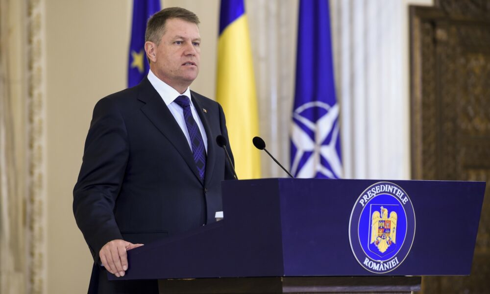 Președintele României luat la rost de Victor Ponta! „Declaraţiile lui Klaus Iohannis nu-s nişte opinii, ne-a jignit, ne-a umilit”