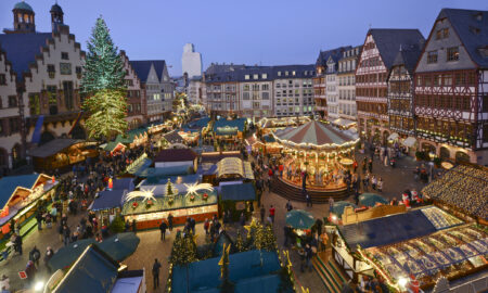 Târg de Crăciun în Frankfurt, Germania, sursă foto dreamstime