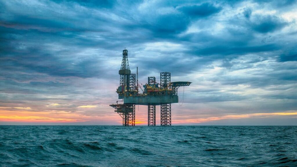 Stație petrolieră, Sursă foto: Jurnalul