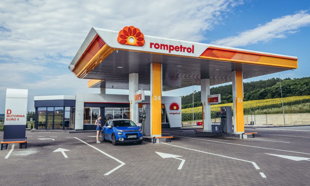 Ce se va întâmpla cu prețul carburanților de la 1 ianuarie? Cât vor plăti românii pentru un plin de combusitibil