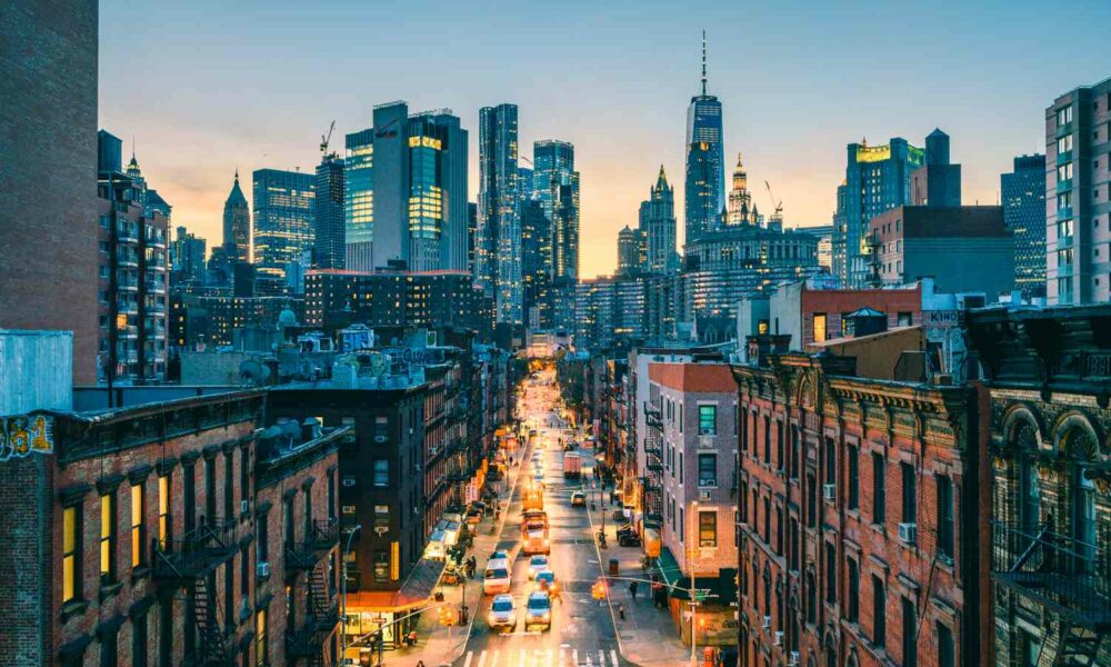 FOTO. Topul celor mai scumpe orașe din lume. New York și Singapore ocupă primele poziții