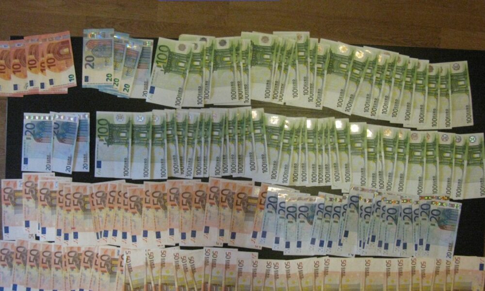 Robin Hood de România! Două femei au furat peste 1 milion de euro de la bancă, pentru a dona banii persoanelor sărace