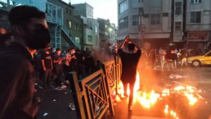 Protestele din Iran: 400 de persoane condamnate la închisoare în urma revoltelor din Teheran