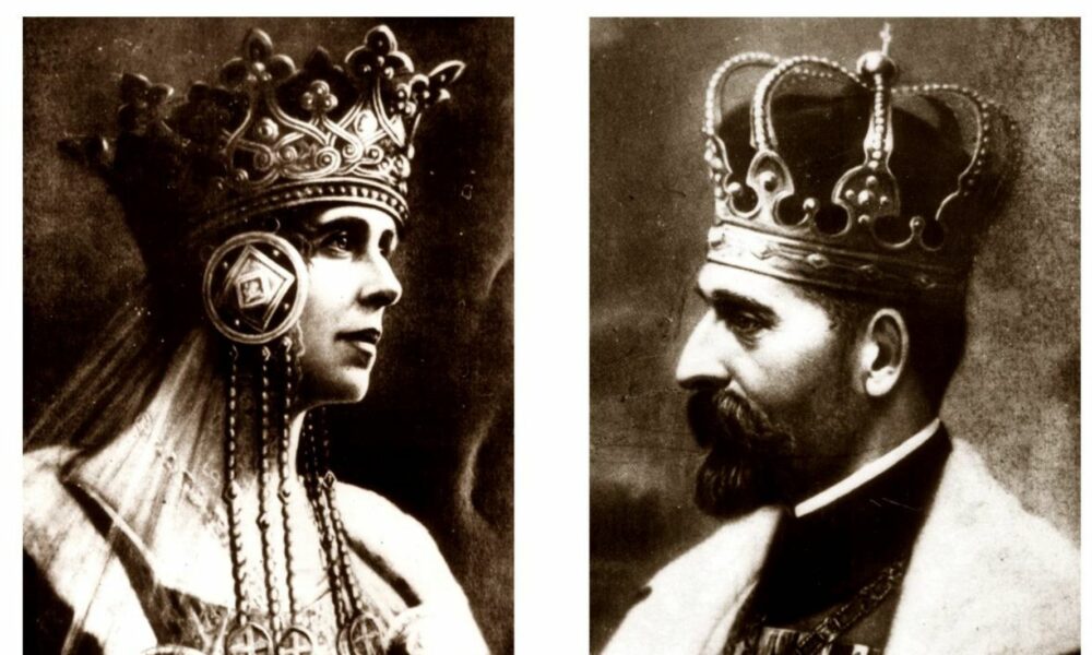 Revelionul la Palatul Regelui Ferdinand I și a Reginei Maria. Cuplul regal împărțea cadouri tuturor celor de la curte